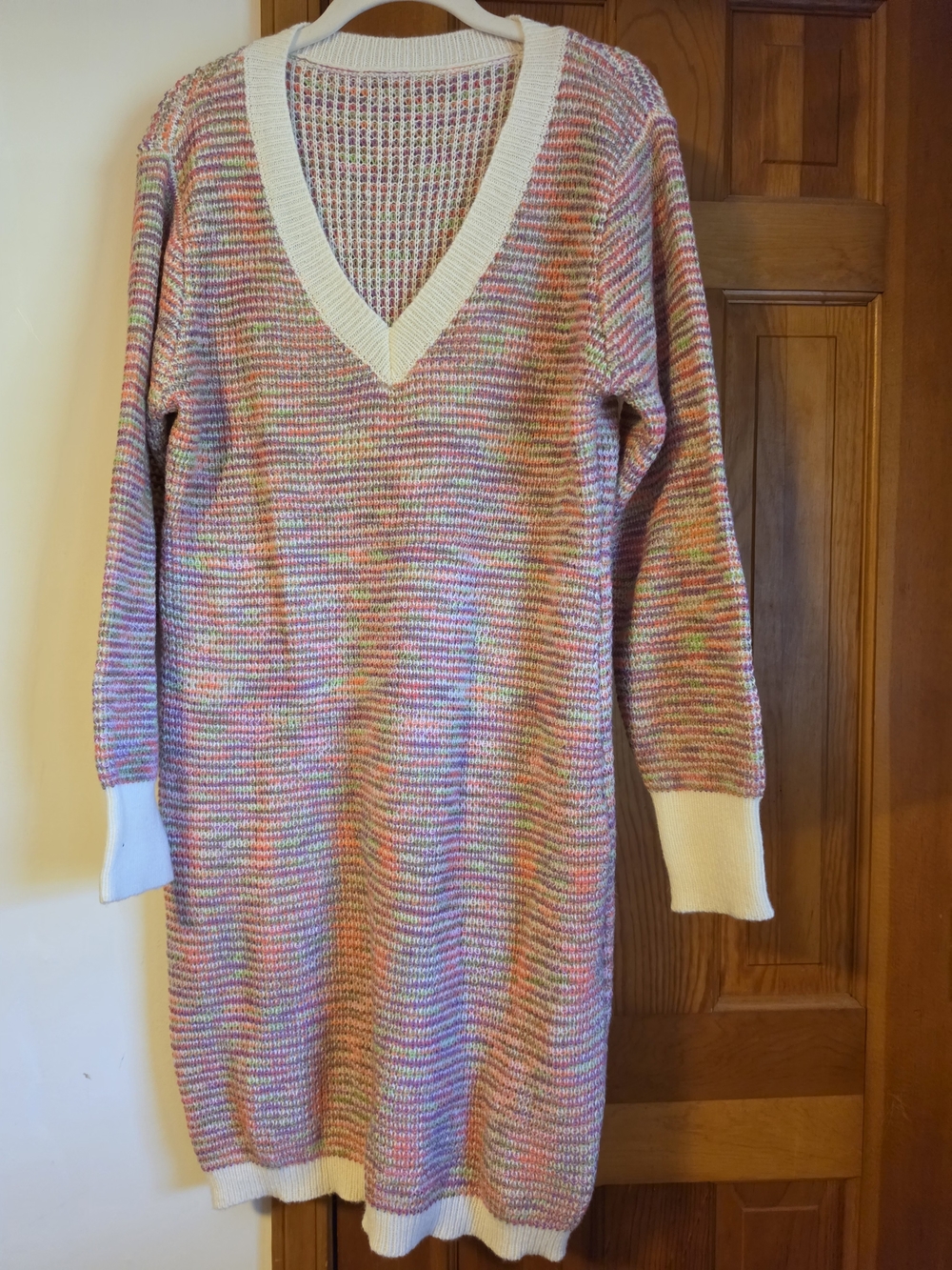 SHEIN Multicolor Knit V-Neck Long Sleeve Dress with Cream Trim